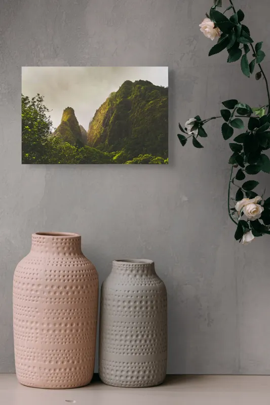 Tablou Canvas, "Altețea liniștită a munților verzi", Munți, Verdeață, Ceață, Natură, Liniște, Măreție, Piscuri, Pădure, Înalțime, Uimire, 39 x 26 cm – poza 4