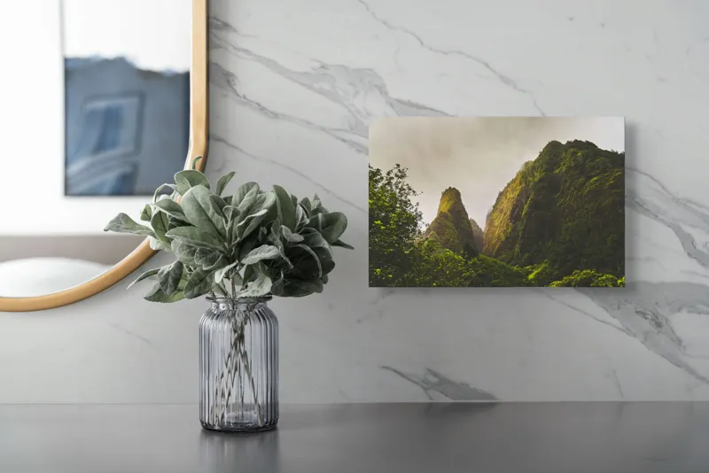 Tablou Canvas, "Altețea liniștită a munților verzi", Munți, Verdeață, Ceață, Natură, Liniște, Măreție, Piscuri, Pădure, Înalțime, Uimire, 39 x 26 cm – poza 5