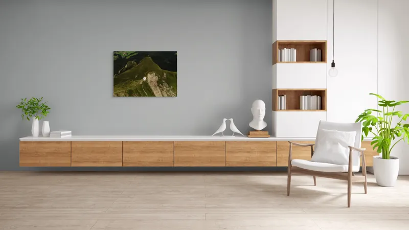 Tablou Canvas, Refugiu Solitar în Munții Verzi, 100 x 70 cm – poza 6