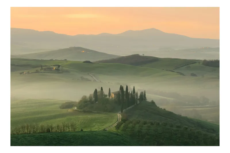 Tablou Canvas Pasi în cețurile dimineții toscane, 90 x 50 cm