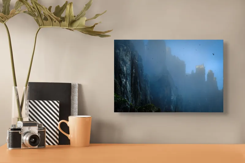Tablou Canvas, Zbor lin printre piscuri învăluite, , Peisaj Montan, 39 x 26 cm – poza 3