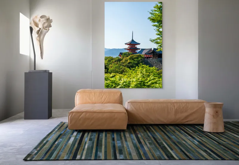 Tablou Canvas, "Pagoda roșie între copaci verzi și munți", Pagodă, Natură, Soare, Cer, Verdeață, Tradiție, Linie, Recent, Peisaj, Arhitectură, 100 x 150 cm – poza 7