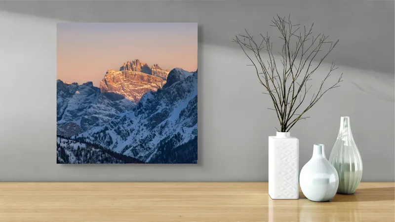 Tablou Canvas pe creste alpine: Lumina apusului și zăpada, 50 x 50 cm – poza 3