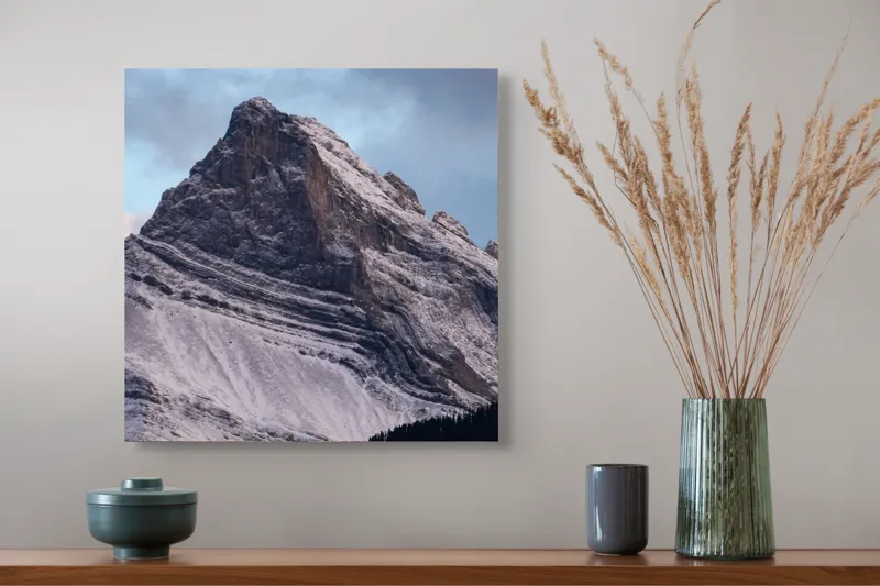 Tablou Canvas, "Vârful muntelui îmbrăcat în zăpadă", Măreție, Stâncă, Zăpadă, Cer, Natură, Sălbăticie, Pitoresc, Impresionant, Structură, Majestuos, 50 x 50 cm – poza 4