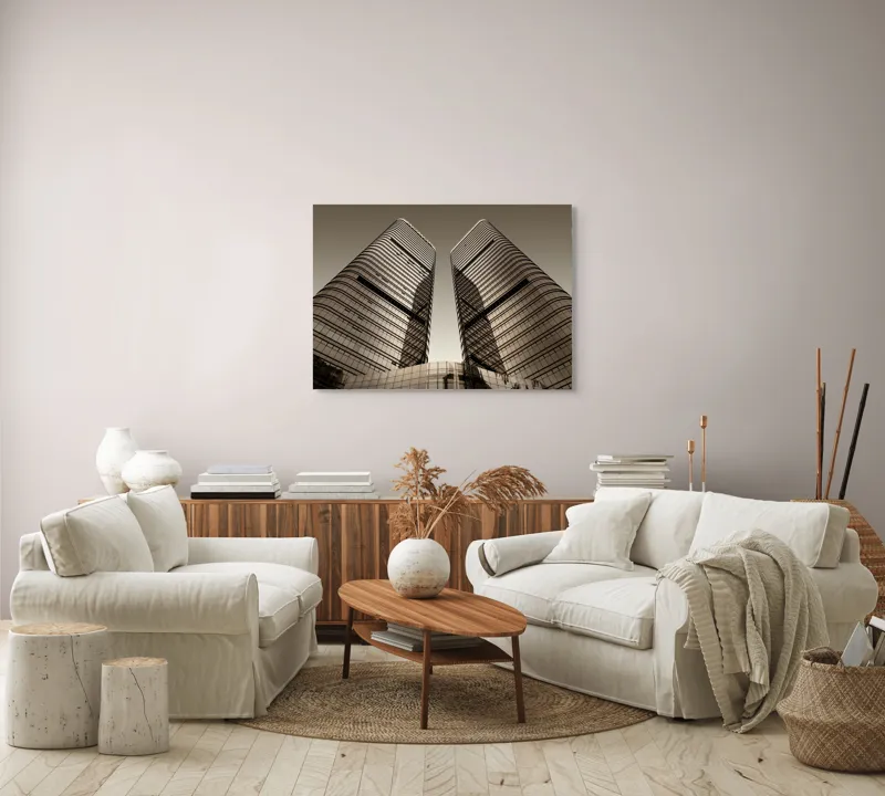 Tablou Canvas, "Turnuri gemene oglindite în apusul urban.", Turnuri, Înălțime, Geometrie, Simetrie, Metal, Sticlă, Modern, Arhitectură, Urban, Impresionant, 100 x 70 cm – poza 3