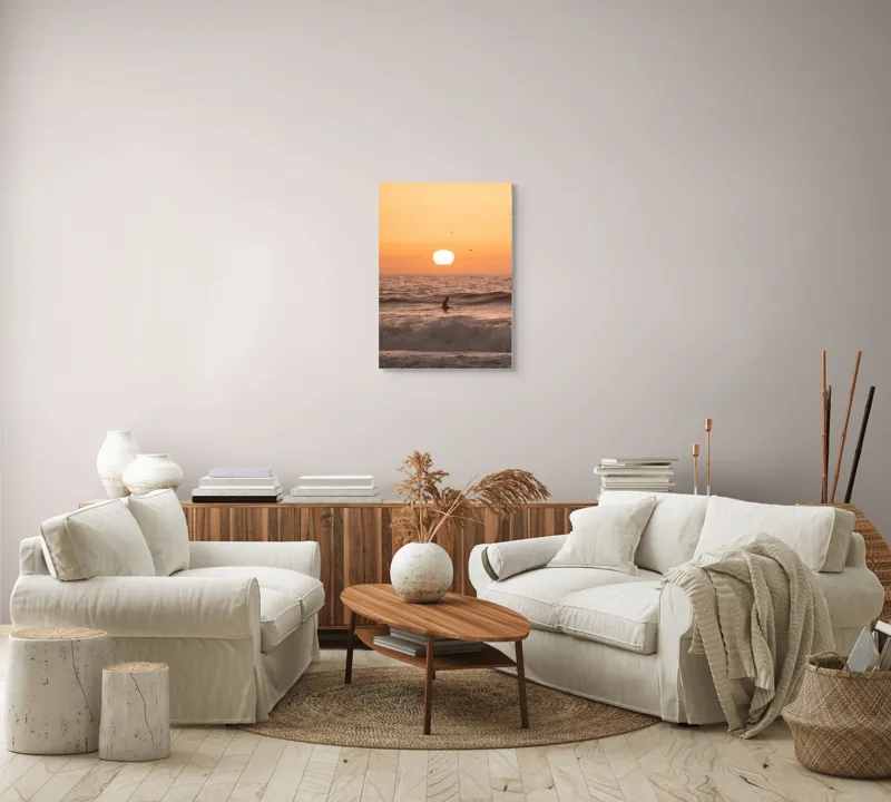 Tablou Canvas, "Pescarul și apusul mării liniștite", Apus, Ocean, Siluetă, Valuri, Pescăruși, Cer, Lumină, Umbre, 50 x 70 cm – poza 4