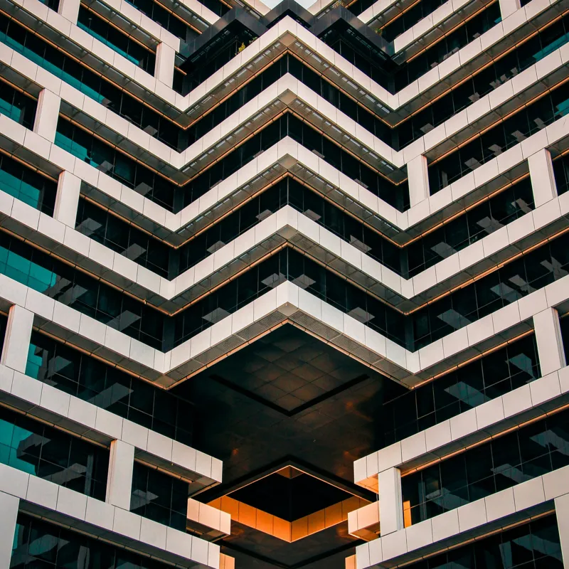 Tablou Canvas Geometrie și Reflexii Aurii - Design Futuristic pentru Spații Inte, 100 x 100 cm – poza 2