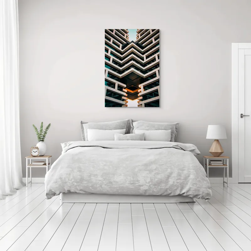 Tablou Canvas Geometrie și Reflexii Aurii - Design Futuristic pentru Spații Inte, 70 x 100 cm – poza 3