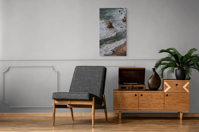 Tablou Canvas, "Valuri spumoase la țărmul stâncos", Valuri, Stânci, Apus, Plajă, Spumă, Ocean, Peisaj, Natură, Frumusețe, Liniște, 50 x 90 cm – poza 8