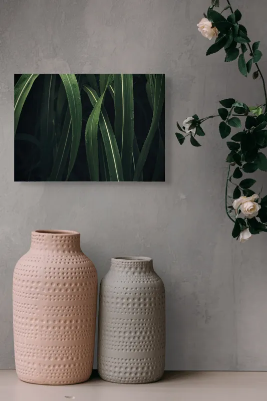 Tablou Canvas, "Verde proaspăt în dansul naturii", Frunze, Verde, Umezeală, Întunecat, Natură, Textură, Vegetație, 54 x 39 cm – poza 8