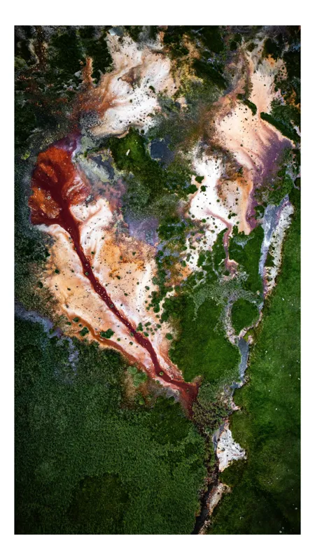 Tablou Canvas, "Inima naturii în peisaj colorat", Verde, Roșu, Contrast, Apă, Natură, Abstracție, Peisaj, Vedere, Aeriană, Textură, 39 x 54 cm