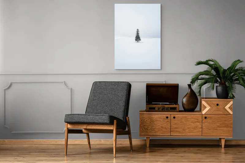 Tablou Canvas, "Singurătatea unui brad în iarnă", Copac, Singurătate, Alb, Zăpadă, Cer, Calm, Liniște, Peisaj, Iarnă, Natură, 70 x 100 cm – poza 6