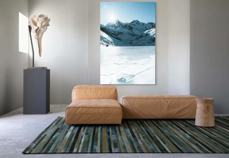 Tablou Canvas, "Soarele strălucește peste munții înzăpeziți", Tensiune, Lumină, Gheață, Munte, Peisaj, Albastru, Înghețat, Contrast, Liniște, Puritate, 100 x 150 cm – poza 7