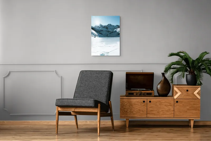 Tablou Canvas, "Soarele strălucește peste munții înzăpeziți", Tensiune, Lumină, Gheață, Munte, Peisaj, Albastru, Înghețat, Contrast, Liniște, Puritate, 50 x 70 cm – poza 8