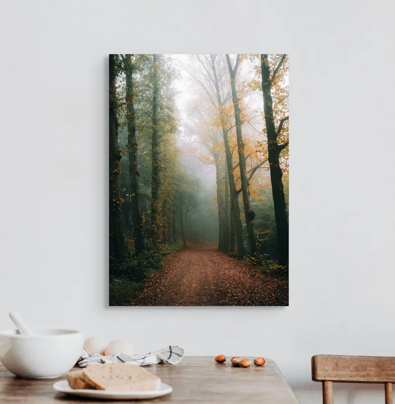 Tablou Canvas, "Cale de toamnă în pădurea ceață", Copaci, Ceață, Frunziș, Tăcere, Pădure, Toamnă, Mister, Potecă, Liniște, Natură, 50 x 70 cm – poza 3