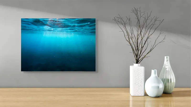 Tablou Canvas, "Adâncimi acvatice pline de mister", Ocean, Lumină, Adâncime, Albastru, Reflexii, Mister, Calm, Apă, Imersiune, Liniște, 54 x 39 cm – poza 3