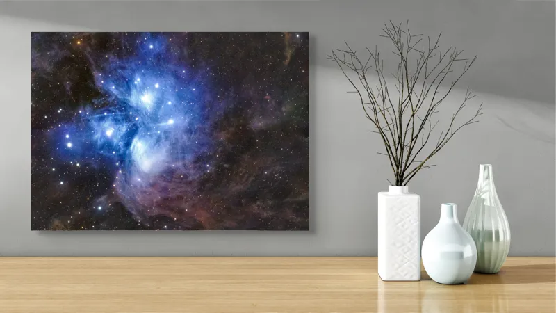 Tablou Canvas, "Luminile albastrul universului infinit", Stele, Nebuloasă, Albastru, Spațiu, Mister, Cosmos, Strălucire, Univers, Lumină, Frumusețe, 70 x 50 cm – poza 3