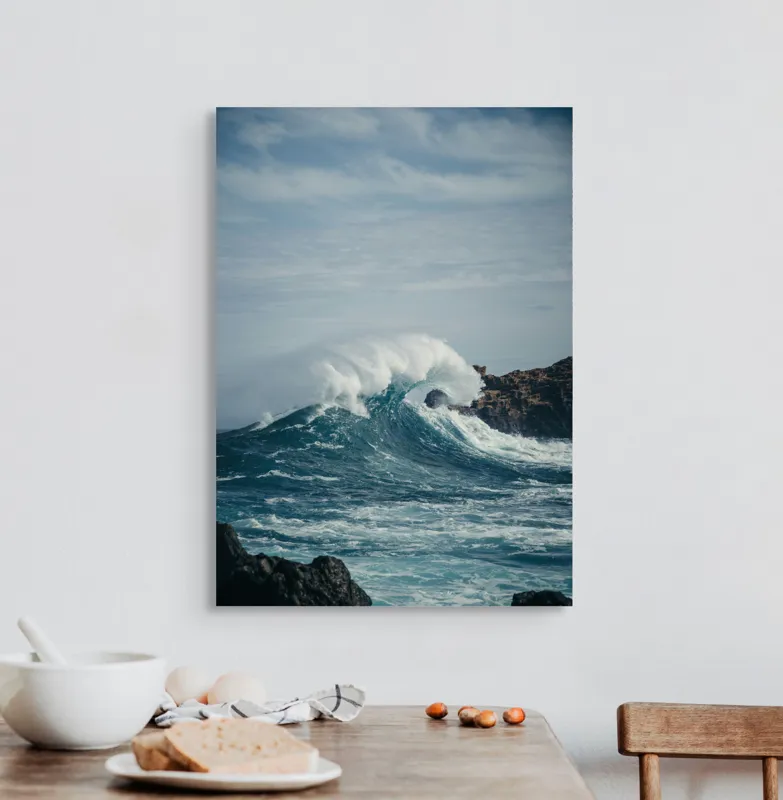 Tablou Canvas, "Valuri izbind stâncile înspumate", Vâlvătaie, Spumă, Stânci, Cer, Valuri, Ocean, Turcoaz, Putere, Natură, Furtună, 50 x 70 cm – poza 3