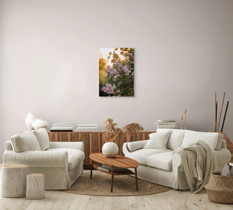 Tablou Canvas, "Flori de liliac în amurgul verii", Flori, Mov, Frunze, Soare, Lumina, Ramuri, Blândețe, Grădină, Natură, 50 x 70 cm – poza 4