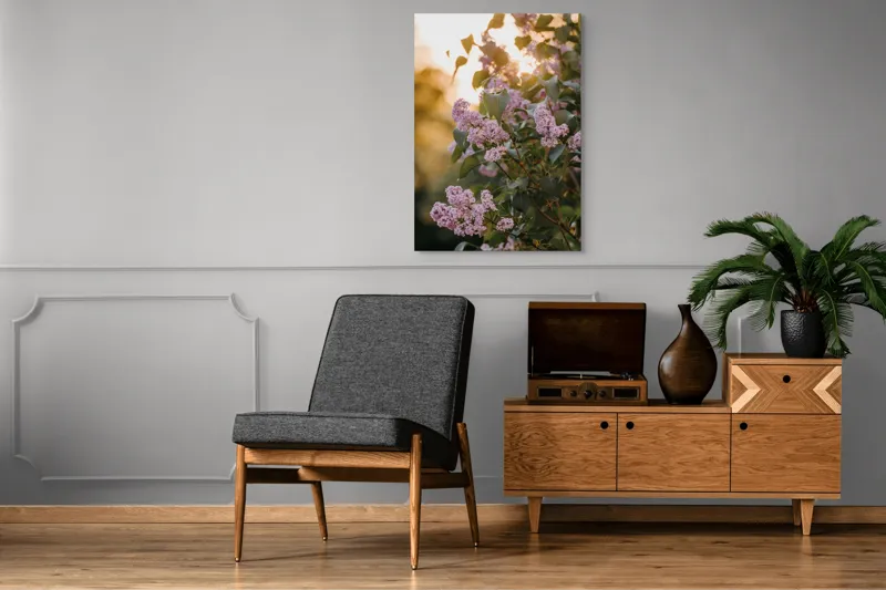 Tablou Canvas, "Flori de liliac în amurgul verii", Flori, Mov, Frunze, Soare, Lumina, Ramuri, Blândețe, Grădină, Natură, 70 x 100 cm – poza 6