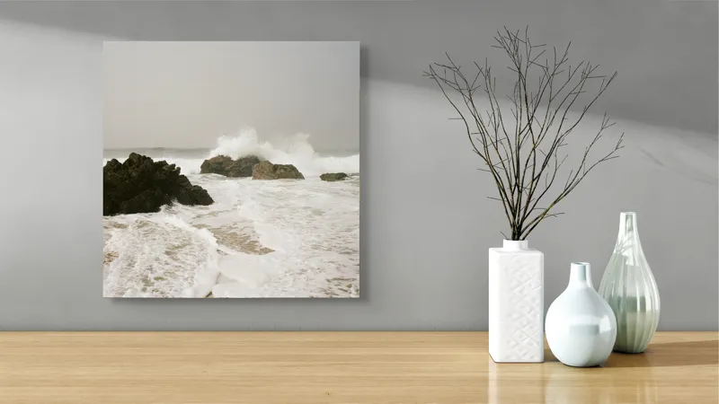 Tablou Canvas, "Valurile lovesc stâncile solitare ale mării", Valuri, Stânci, Spumă, Mare, Cale, Cer, Apă, Natură, Nisip, Energie, 50 x 50 cm – poza 3