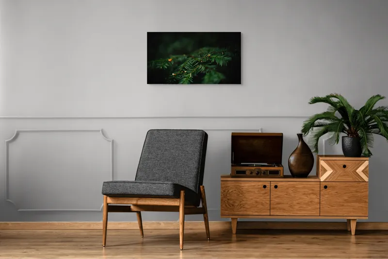 Tablou Canvas, "Frumusețea tainică a pădurii verzi", Ace, Verde, Natură, Frunziș, Rășinoase, Detaliu, Întunecat, Ramură, Elegant, Subtil, Calm, Vegetație., 90 x 50 cm – poza 6