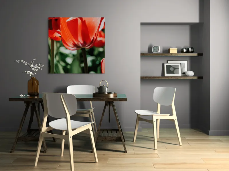 Tablou Canvas, "Simfonia lalelelor roșii în soare", Roșu, Vibrant, Petale, Delicat, Lumină, Contrast, Natură, Frumusețe, 100 x 100 cm – poza 6