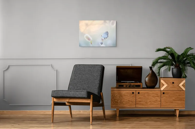 Tablou Canvas, "Fluture delicat în zori blânde", Fluture, Fragilitate, Lumină, Delicatețe, Pastel, Natură, Calm, Serenitate, 70 x 50 cm – poza 4
