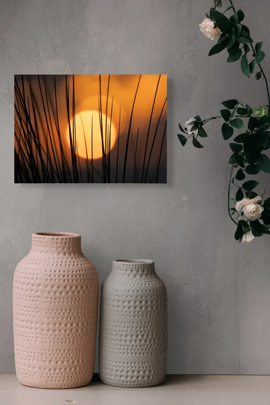 Tablou Canvas, "Soarele printre fire de iarbă", Soare, Apus, Siluete, Iarbă, Lumină, Crepuscul, Cer, 54 x 39 cm – poza 8