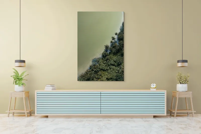 Tablou Canvas, "Pădurea tropicală întâlnește marea calmă", Pădure, Palmieri, Apă, Mal, Natură, Verde, Peisaj, Aerian, Tranziție, Contrast., 100 x 150 cm – poza 4