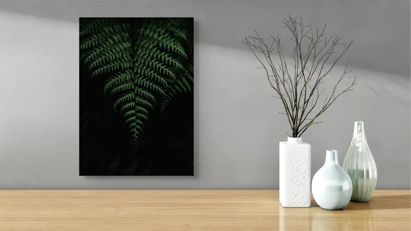 Tablou Canvas, "Simfonia umbrei în pădure adâncă", Frunză, Întunecată, Verde, Delicată, Natură, Simetrie, Textură, Misterioasă, Vegetație, 39 x 54 cm – poza 4