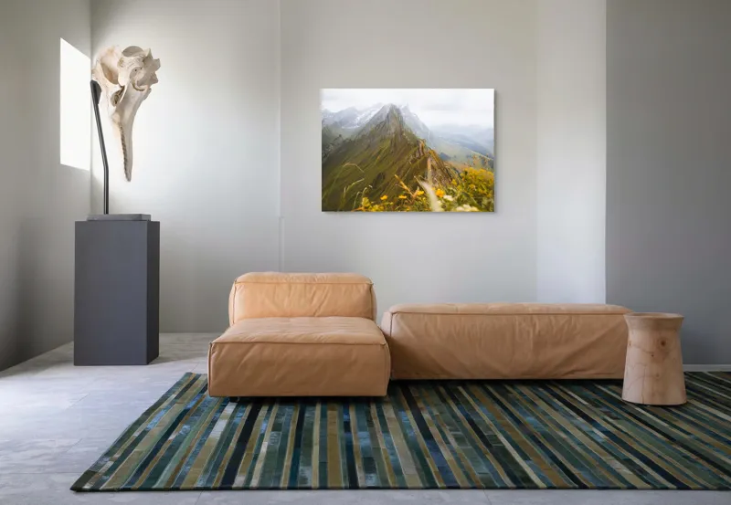 Tablou Canvas, "Culmile înzăpezite ale verii alpine", Munți, Norii, Vârfuri, Verdeață, Flori, Perspectivă, Peisaj, Natură, Alpin, Întindere, 100 x 70 cm – poza 7