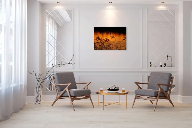 Tablou Canvas, "Tăcerea apusului peste trestii liniștite", Aur, Apus, Siluete, Trestii, Reflecție, Apă, Serenitate, Natură, Cald, Lumină, 100 x 70 cm – poza 5