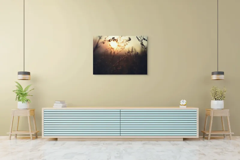 Tablou Canvas, "Lumina apusului printre tulpini uscate", Apus, Lumină, Siluete, Natură, Răsfrângere, Serenitate, Încântare, Delicatețe, 100 x 70 cm – poza 4