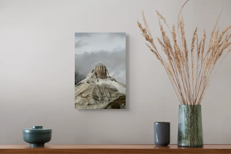 Tablou Canvas, "Misterul Vârfului Piatra Ascunsă", Nor, Vârf, Munți, Ceață, Piatra, Peisaj, Cer, Natură, Înălțime, Majestuos, 26 x 39 cm – poza 5