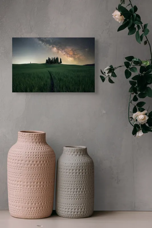 Tablou Canvas, "Cărare sub cerul înstelat", Calea-Laptelui, Copaci, Cer, Noapte, Iarbă, Peisaj, Stele, Linie, Mister, Lumină, 39 x 26 cm – poza 4