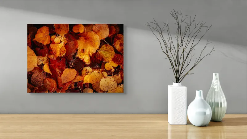 Tablou Canvas, "Covor de frunze arămii toamna", Frunze, Toamnă, Portocaliu, Galben, Textură, Natură, Căldură, Melancolie, Covor, Pământ, Umed, Organic, Sezon, Schimbare, Transformare, 54 x 39 cm – poza 3