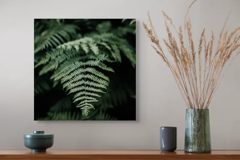 Tablou Canvas, "Frumusețea naturii în detaliu vegetal", Frunze, Verde, Textură, Natură, Frumusețe, Detaliu, Simetrie, Eleganță, 50 x 50 cm – poza 4