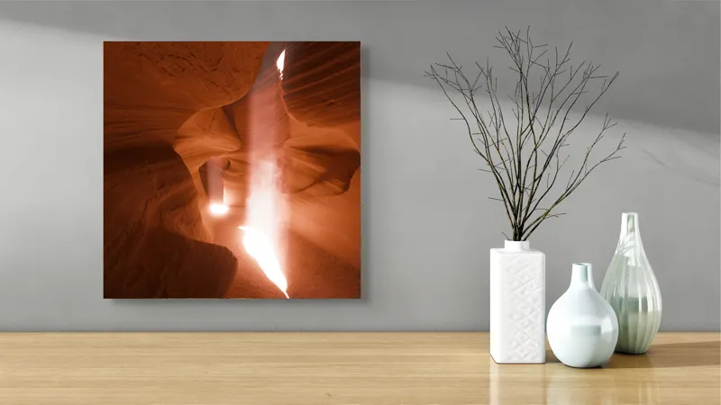 Tablou Canvas, "Lumina soarelui în canionul însorit", Roci, Lumină, Canyons, Forme, Umbre, Texturi, Eroziune, Naturalețe, Peisaj, Strălucire, 50 x 50 cm – poza 3