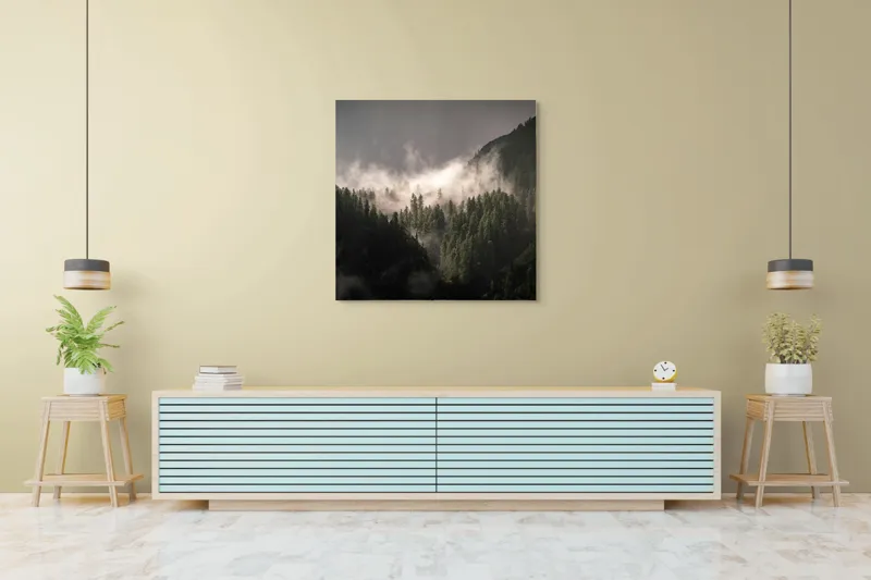 Tablou Canvas, "Misterul pădurii învăluită în ceață", Ceață, Pădure, Munți, Mister, Lumină, Umbre, Verde, Natură, Tranquilitate, 100 x 100 cm – poza 5