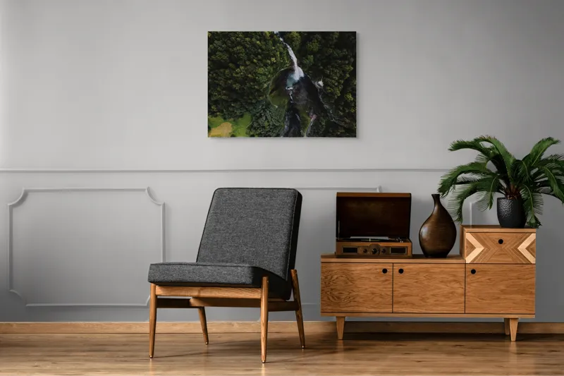 Tablou Canvas, "Cascada din inima pădurii verzi", Pădure, Cascadă, Râu, Verdeață, Peisaj, Natură, Aerian, Frumusețe, Stânci, Apă, 100 x 70 cm – poza 8