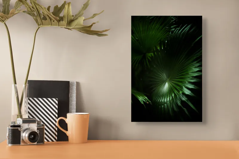 Tablou Canvas, "Frumusețea verde a naturii umbrelate", Frunze, Verde, Lumină, Umbre, Natură, Eleganță, Textură, Mister, Frumusețe, 26 x 39 cm – poza 3