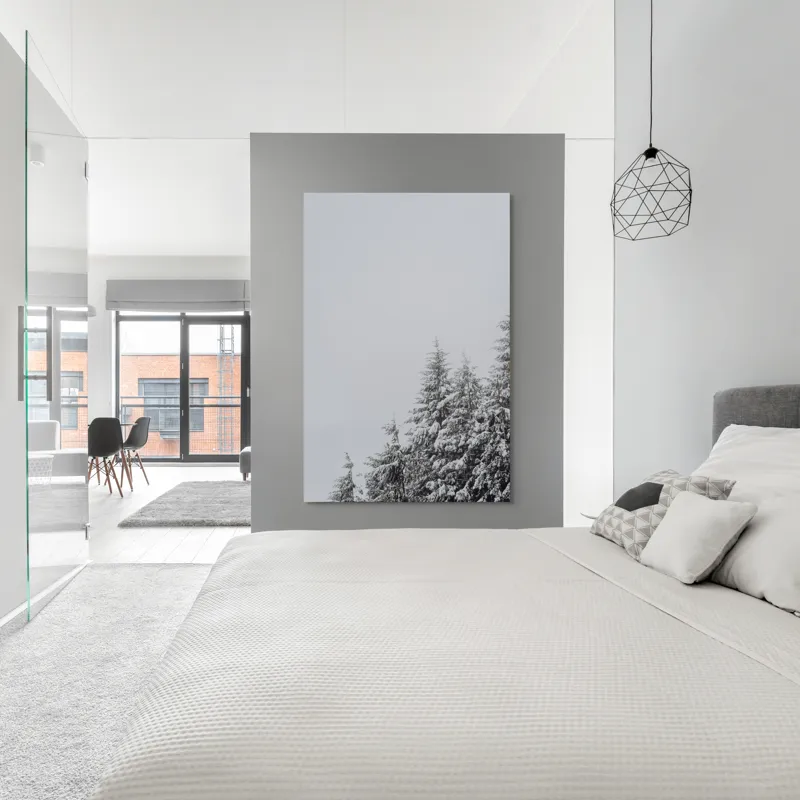 Tablou Canvas, "Pini ninși sub cer înnorat", Copaci, Zăpadă, Cer, Iarnă, Natură, Tăcere, Răcoare, 100 x 150 cm – poza 5