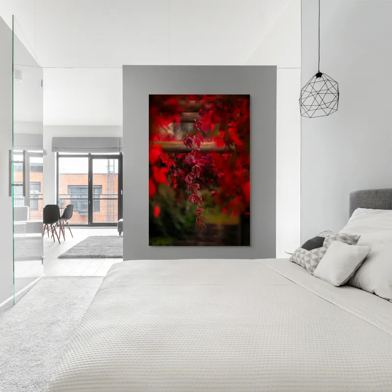 Tablou Canvas, "Cascada viselor roșii de toamnă", Frunze, Roșii, Toamnă, Natură, Frumusețe, Lumină, Blândețe, Calm, Verdeață, Contrast, 100 x 150 cm – poza 5