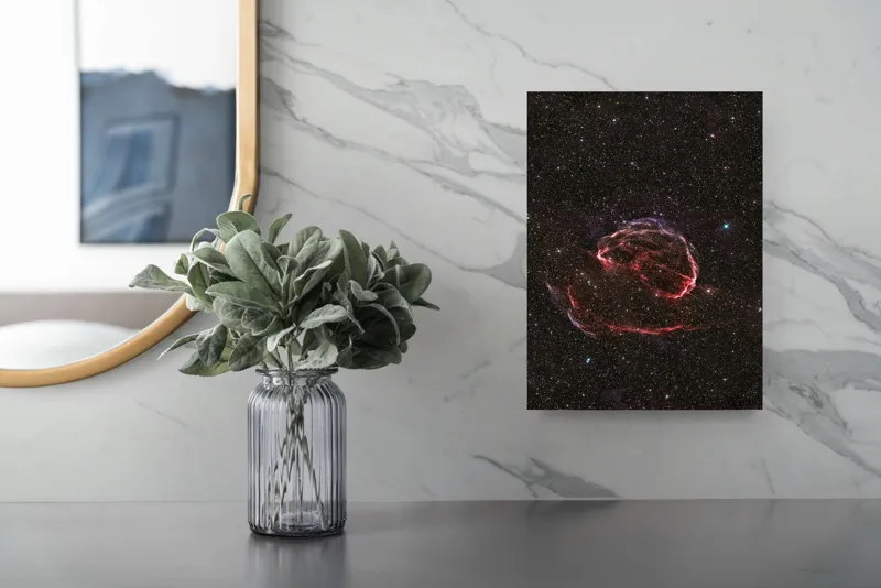 Tablou Canvas, "Explozia unei stele în întuneric", Nebuloasă, Stele, Spatiu, Roșu, Misterios, Lumină, Univers, Cer, Astronomie, Fascinant, 26 x 39 cm – poza 4