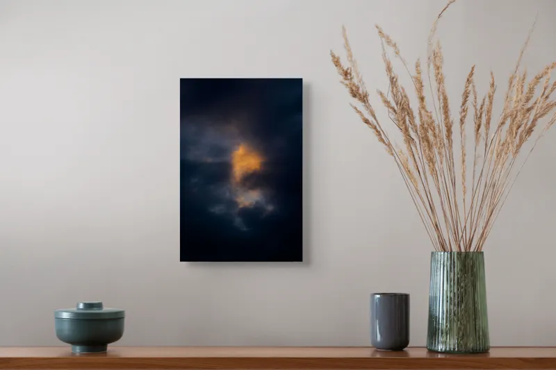 Tablou Canvas, "Lumină strălucind printre nori întunecați", Nor, Întunecat, Strălucire, Mister, Contrast, Cer, Dramatic, Lumină, Umbre, Crepuscul, 26 x 39 cm – poza 5
