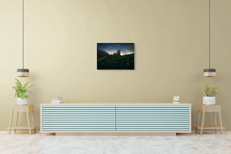 Tablou Canvas, "Calea Lactee peste munți și flori", Stele, Munte, Noapte, Lumină, Flori, Cărare, Cer, Peisaj, Natură, Stâncă., 70 x 50 cm – poza 7