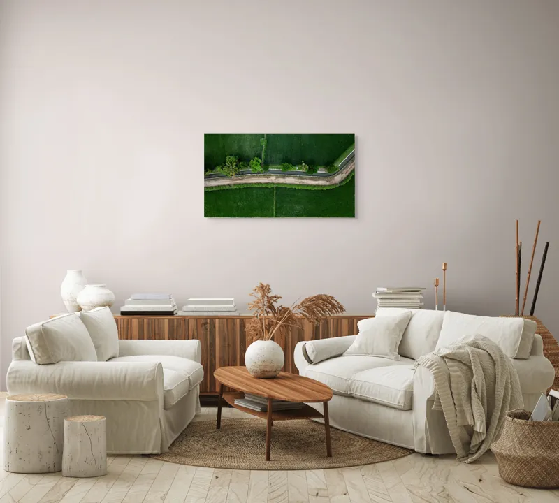 Tablou Canvas, "Poteca șerpuită prin câmpuri verzi", Verde, Drum, Copaci, Recoltă, Aerian, Natură, Peisaj, Frunziș, 90 x 50 cm – poza 4