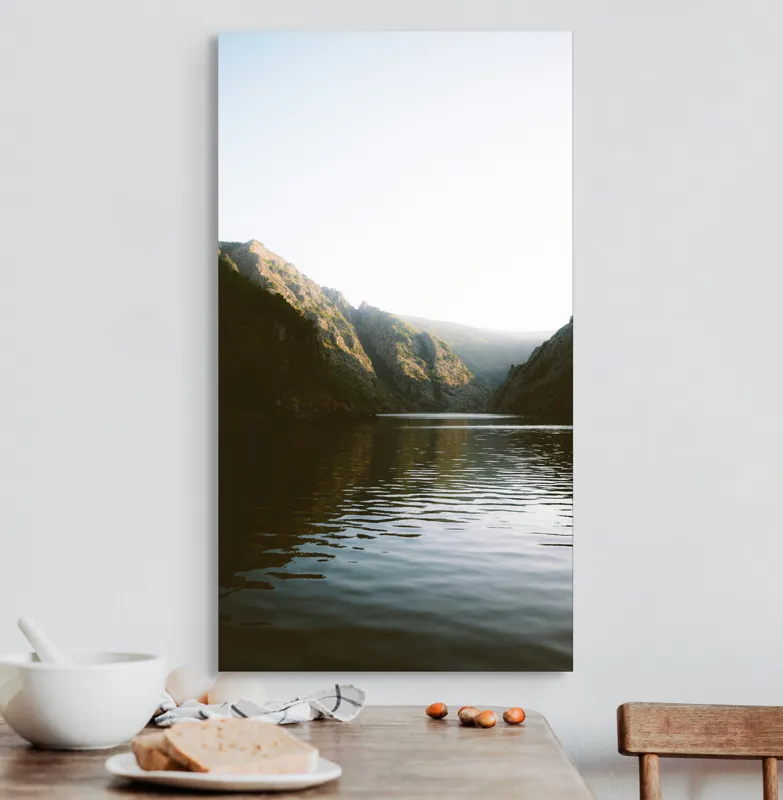 Tablou Canvas, "Reflexia dimineții pe lacul montan", 50 x 90 cm – poza 3