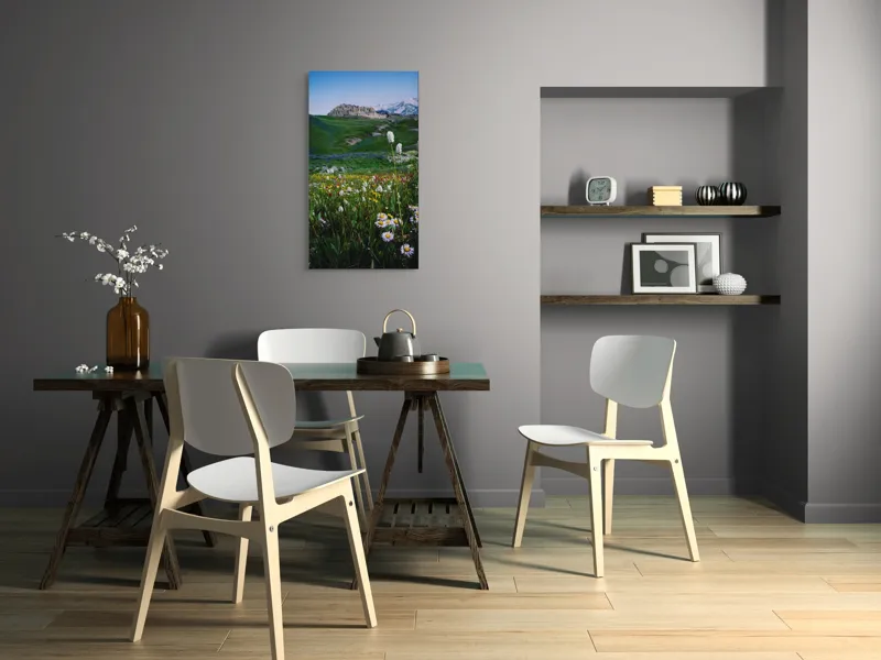 Tablou Canvas, "Poienița înflorită la poalele muntelui", Flori, Munte, Cer, Verdeață, Natură, Peisaj, Vară, Frumusețe, Serenitate, Culori, Întindere, Sălbăticie, Tranquilitate, Vitalitate, 50 x 90 cm – poza 4